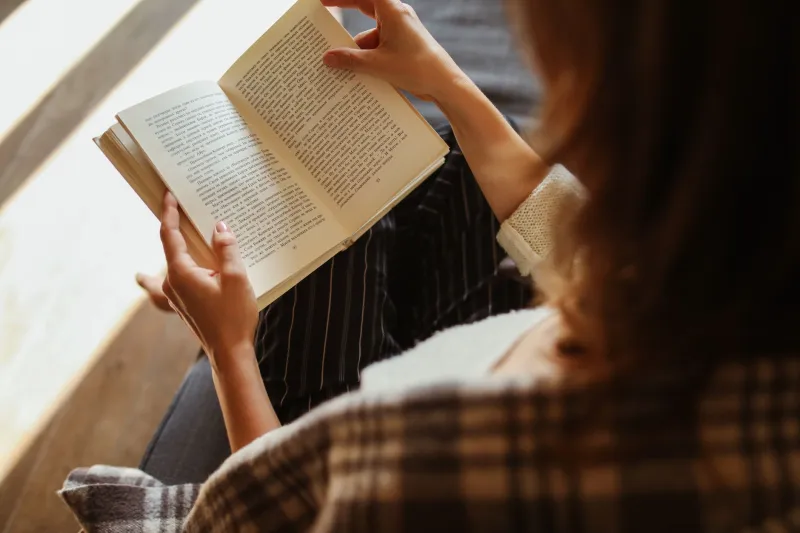 Logged Off, Lit Up: How Introverted Readers Are Quietly Taking Over Book Culture